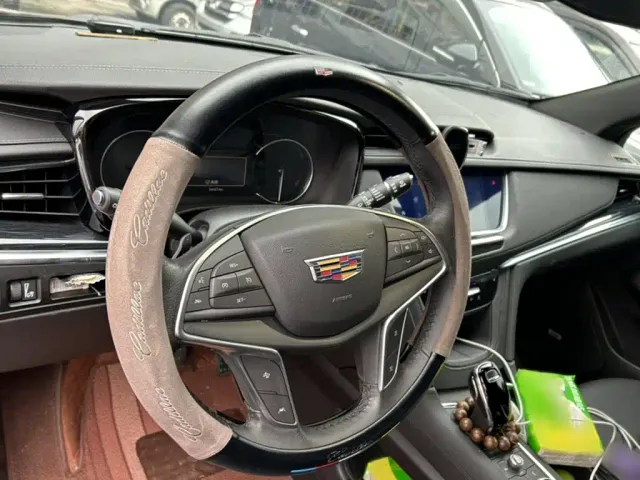 Cadillac XT5 — Фото автомобиля 8