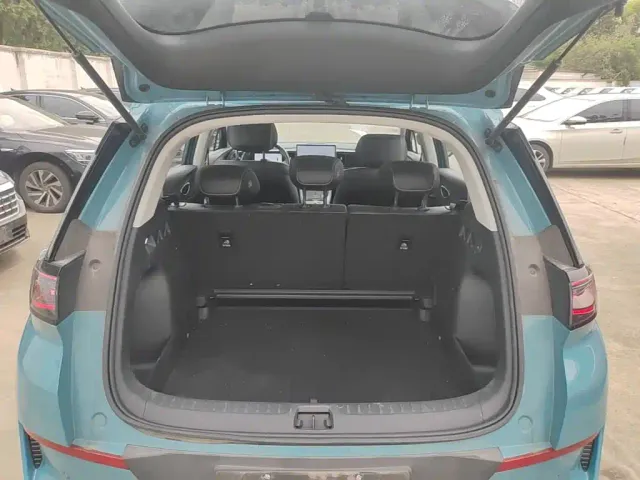 BYD Sealion 05 EV — Фото автомобиля 18