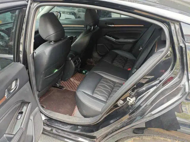 Nissan Teana — Фото автомобиля 7