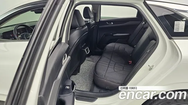 Kia K5 Новый K5 3 поколение 2.0 LPi(Для проката) — Фото автомобиля 11