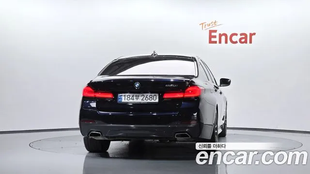 BMW 5 Series G30 — Фото автомобиля 4