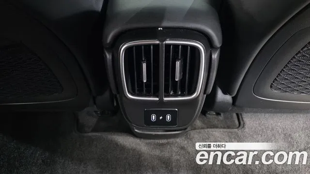 Hyundai Ioniq 6 — Фото автомобиля 30