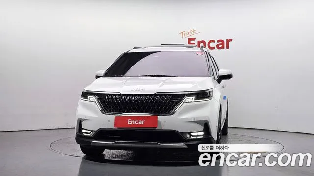 Kia Carnival — Фото автомобиля 3