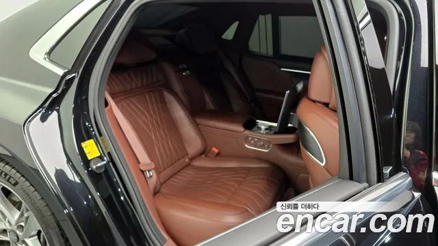 Genesis G90 Бензин 3.5 турбо AWD — Фото автомобиля 13