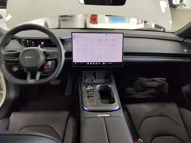 Xiaomi SU7 — Фото автомобиля 9