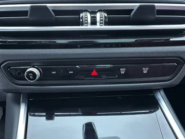 BMW 3 Series — Фото автомобиля 19
