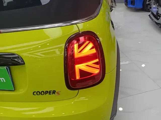 MINI Hatch — Фото автомобиля 7