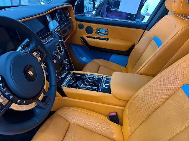 Rolls-Royce Cullinan — Фото автомобиля 8