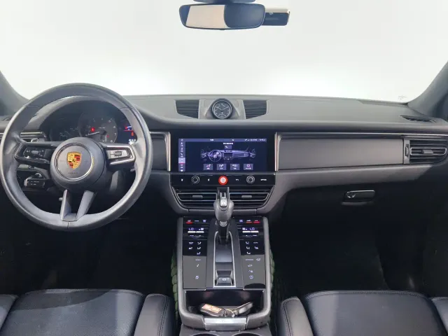 Porsche Macan 2023 Macan 2.0T — Фото автомобиля 10