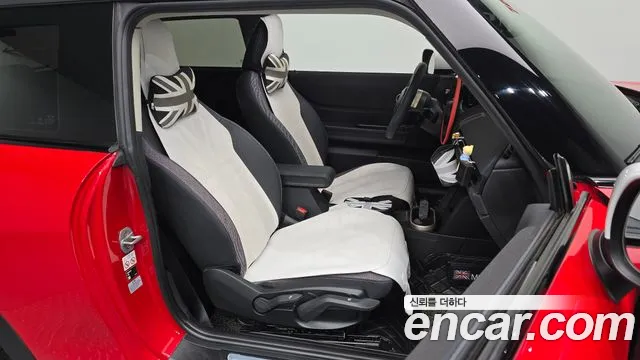 MINI Cooper 4th Gen — Фото автомобиля 16