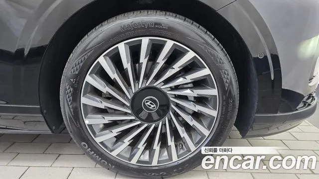 Hyundai Grandeur GN7 — Фото автомобиля 6