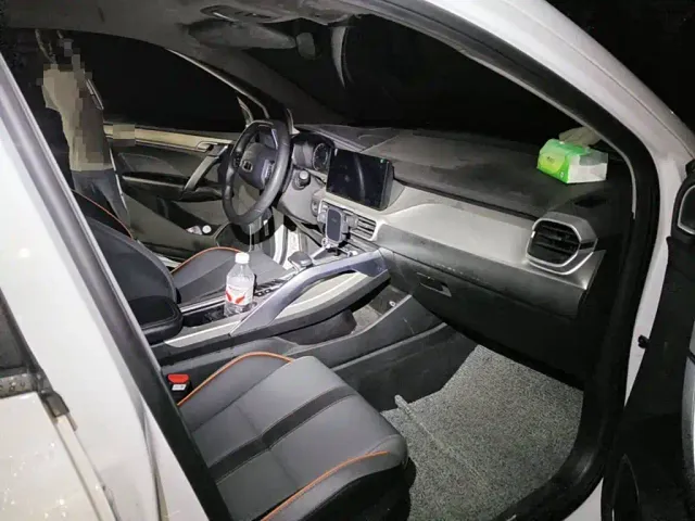 Geely Binyue — Фото автомобиля 10
