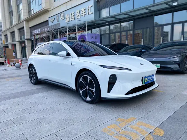 Nio ET5 Touring — Фото автомобиля 3