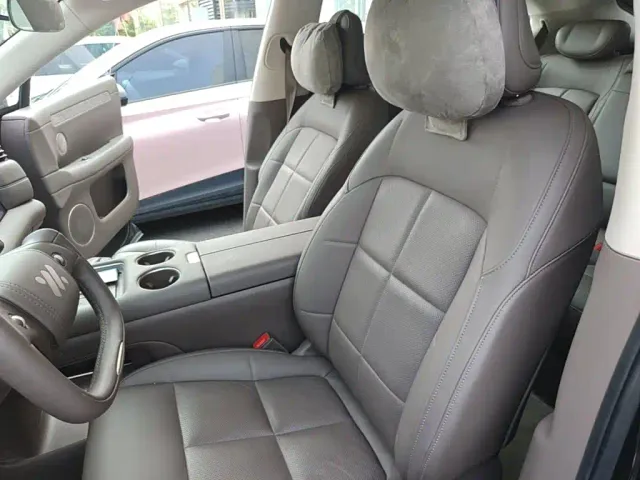 IM Motors LS6 — Фото автомобиля 11