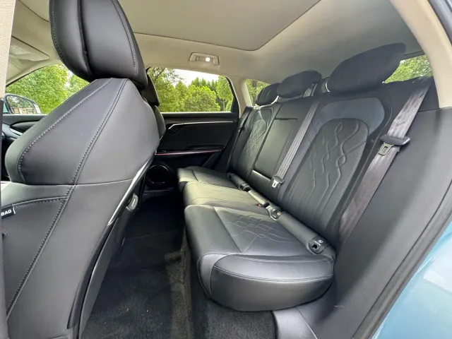 Voyah Auto VOYAH FREE 2021 2WD Standard Pure Electric Edition — Фото автомобиля 6