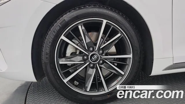 Hyundai Grandeur Grandeur (New) — Фото автомобиля 5