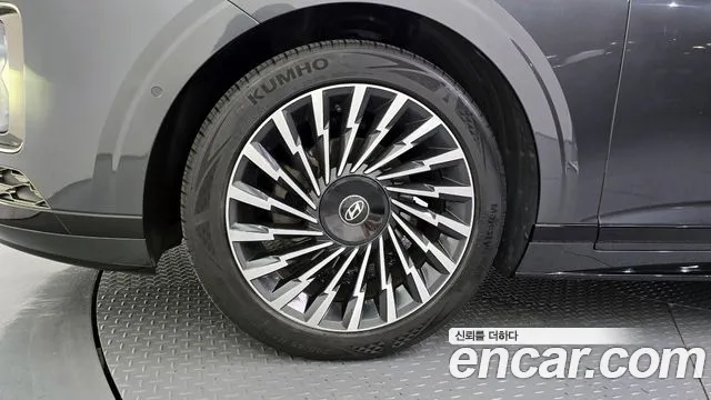 Hyundai Grandeur GN7 — Фото автомобиля 5