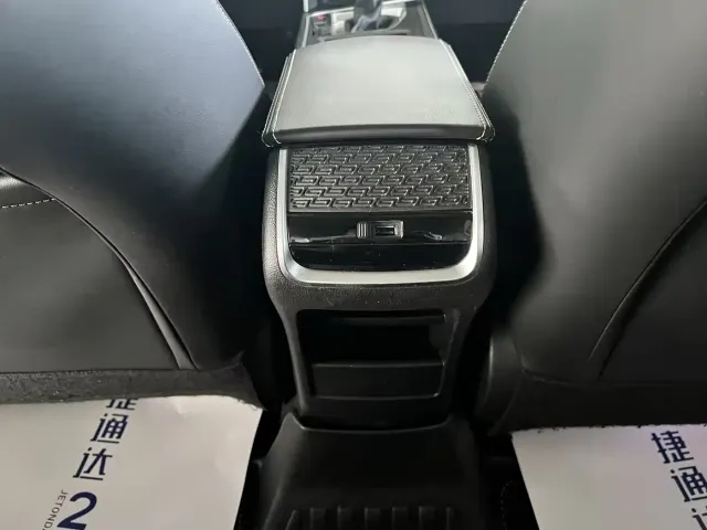 Geely Binrui — Фото автомобиля 17