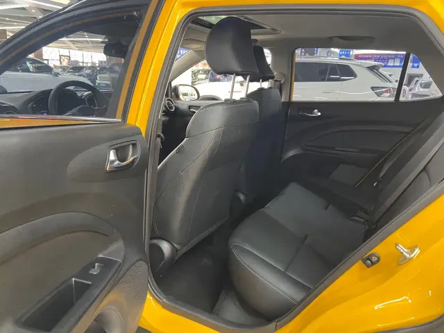 Kia KX1 — Фото автомобиля 8