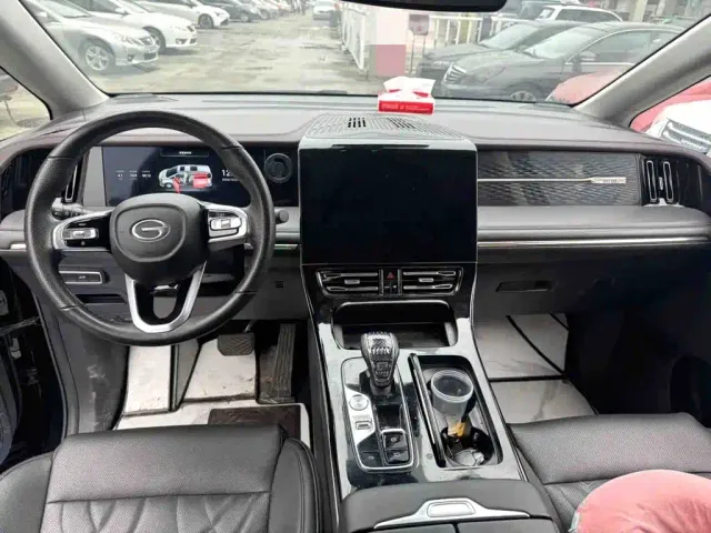 GAC Trumpchi M8 — Фото автомобиля 3