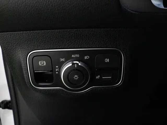 Mercedes-Benz GLB-Class — Фото автомобиля 17