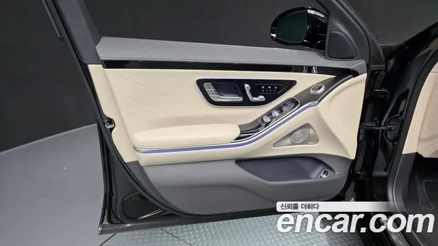 Mercedes-Benz S-Class — Фото автомобиля 17