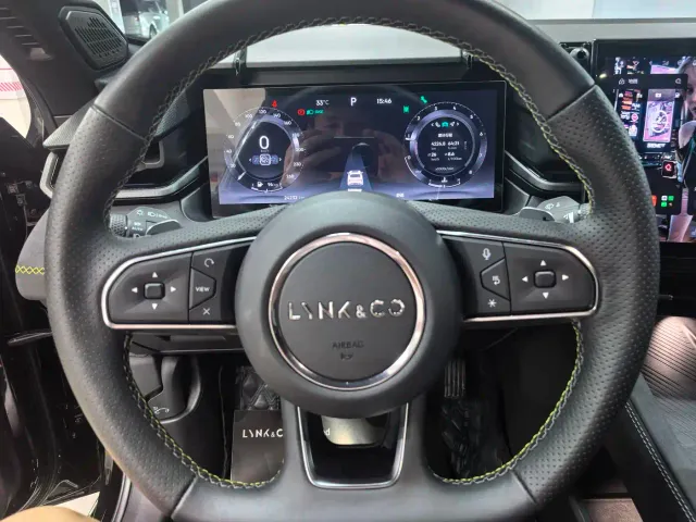 Lynk & Co 03 — Фото автомобиля 7