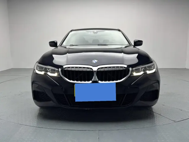BMW 3 Series — Фото автомобиля 2
