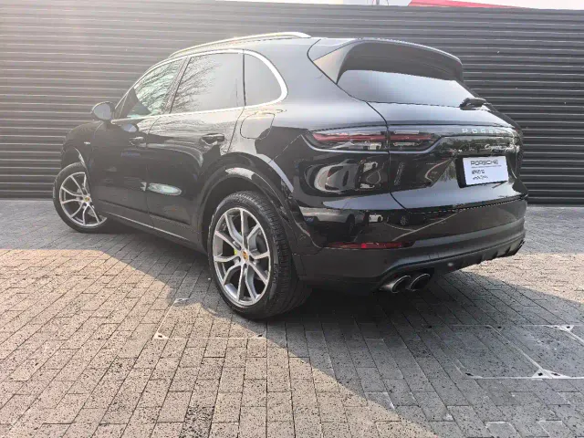 Porsche Cayenne — Фото автомобиля 6