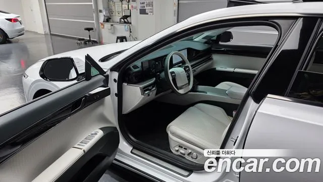 Hyundai Grandeur GN7 — Фото автомобиля 15