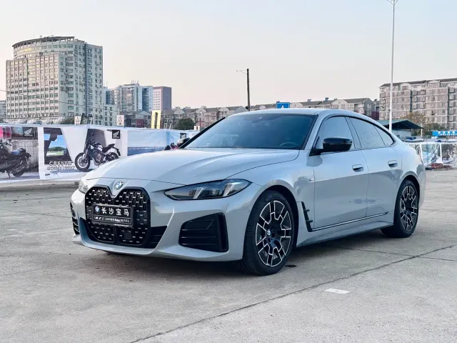 BMW 4 Series — Фото автомобиля 3