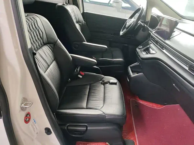 Honda Elysion — Фото автомобиля 24