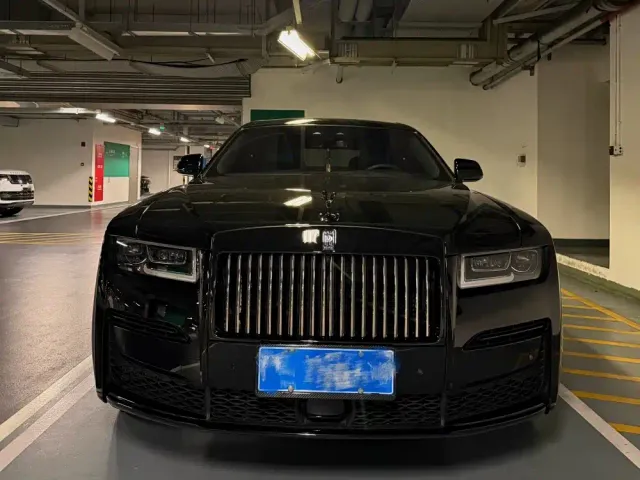 Rolls-Royce Ghost — Фото автомобиля 2