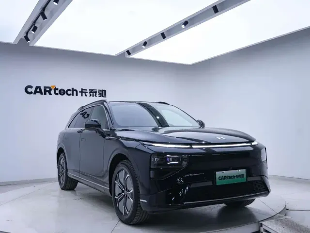 Xpeng G9 — Фото автомобиля 4
