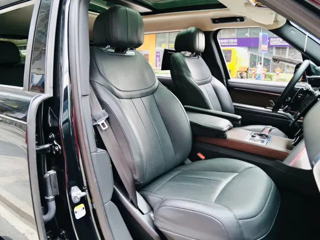 Land Rover Range Rover — Фото автомобиля 15