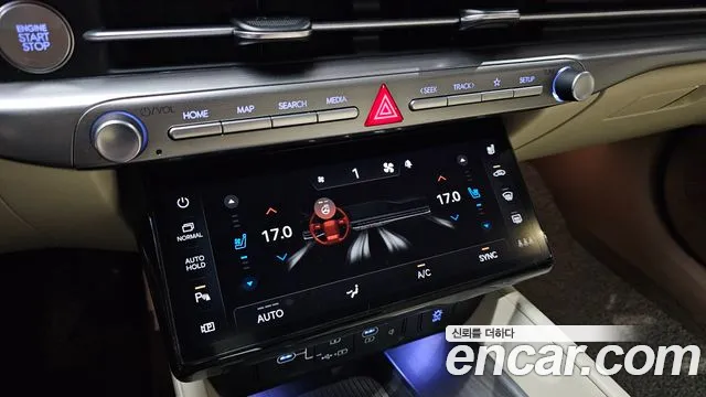 Hyundai Grandeur Grandeur (GN7) 2.5 Бензин 2WD — Фото автомобиля 24