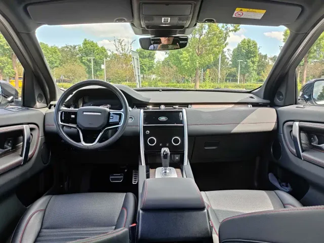 Land Rover Discovery Sport — Фото автомобиля 12