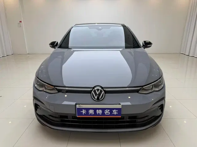 Volkswagen Golf — Фото автомобиля 2