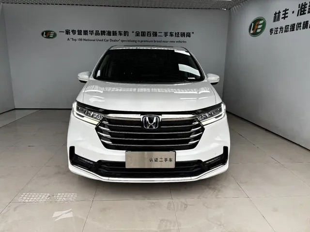 Honda Odyssey — Фото автомобиля 3