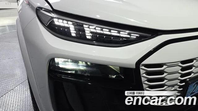 Audi SQ6 e-tron — Фото автомобиля 20