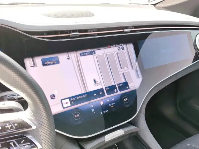Mercedes-Benz EQE AMG — Фото автомобиля 8