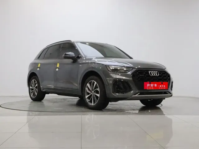 Audi Q5L — Фото автомобиля 3