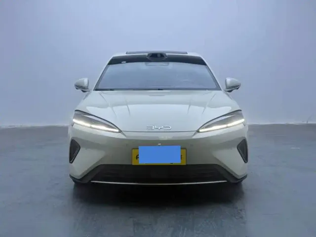 BYD Seal 07 DM-i — Фото автомобиля 2