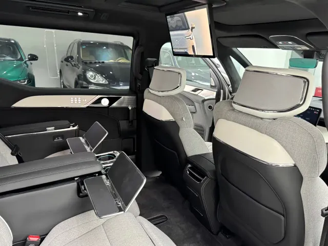 Volvo EM90 — Фото автомобиля 20