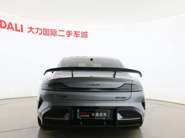 Xiaomi SU7 Ultra — Фото автомобиля 13
