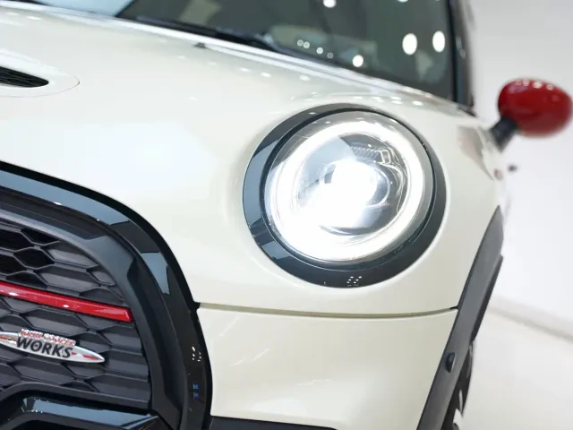 MINI John Cooper Works — Фото автомобиля 8