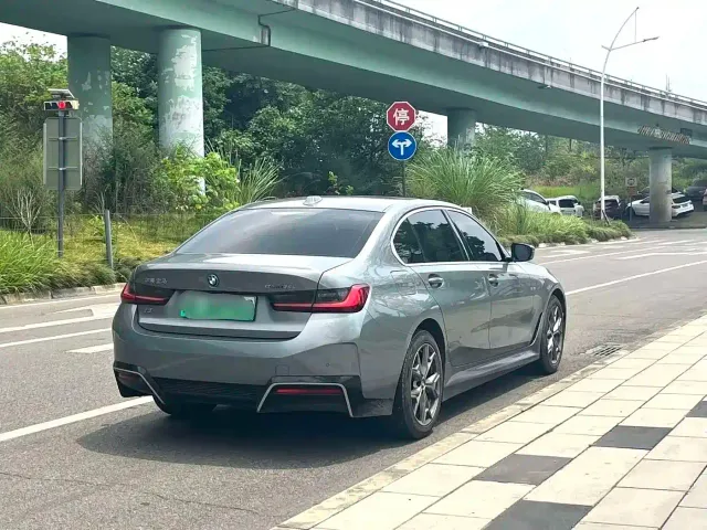 BMW i3 — Фото автомобиля 8
