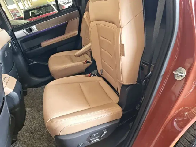 Hyundai Santa Fe — Фото автомобиля 16