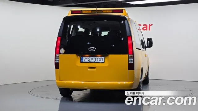 Hyundai Staria Staria — Фото автомобиля 4