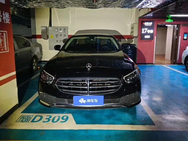 Mercedes-Benz E-Class — Фото автомобиля 2